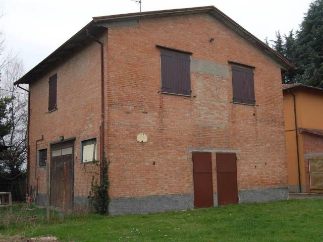 Casa indipendente in vendita a Valsamoggia BO