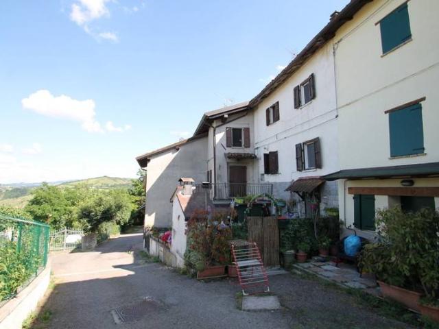Casa indipendente in vendita a Valsamoggia BO
