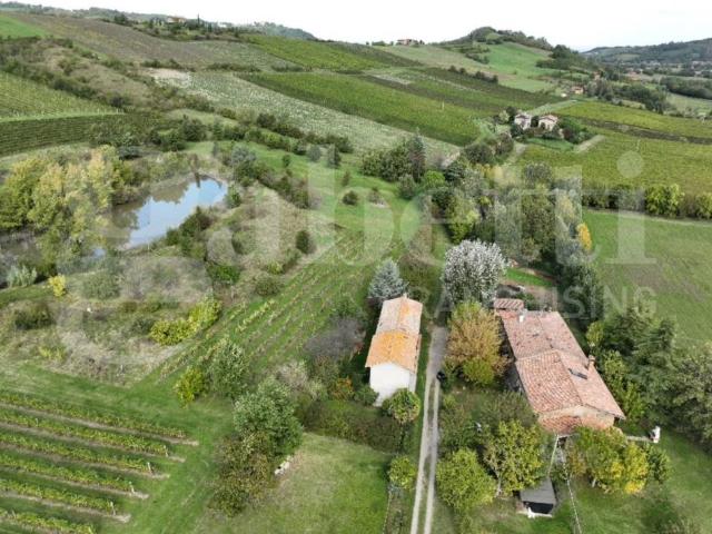 Casa indipendente in vendita a Valsamoggia BO