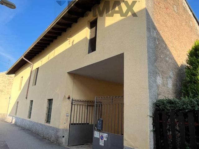 Casa indipendente in vendita a Vanzaghello MI