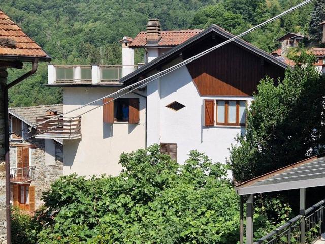 Casa indipendente in vendita a Varallo VC