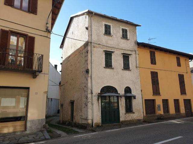 Casa indipendente in vendita a Varallo VC