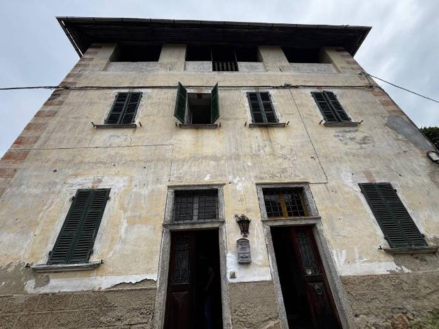 Casa indipendente in vendita a Varallo VC