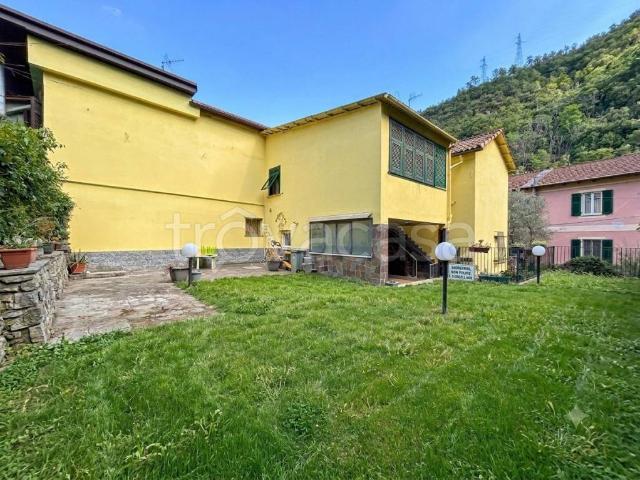 Casa indipendente in vendita a Varazze via Emilio Vecchia, 96, Casanova