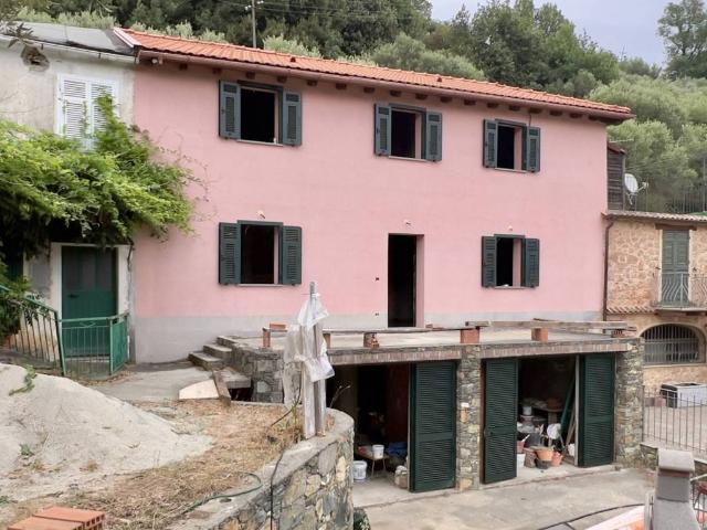 Villa in vendita a Varazze SV