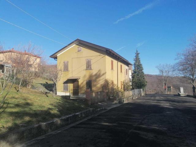 Casa indipendente in vendita a Varsi
