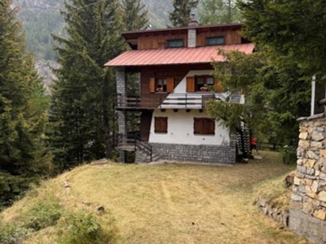 Casa indipendente in vendita a Varzo
