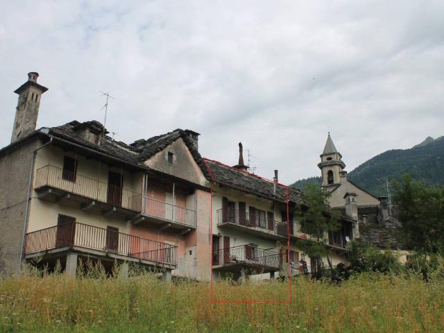 Casa indipendente in vendita a Varzo VB
