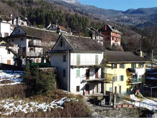 Casa indipendente in vendita a Varzo VB