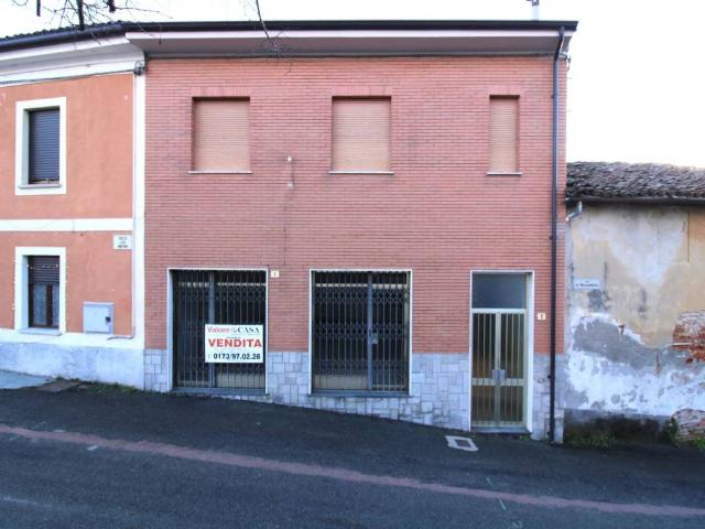 Casa indipendente in vendita a Vezza d'Alba CN