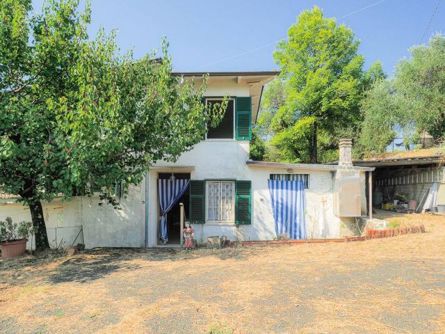 Casa indipendente in vendita a Vezzano Ligure