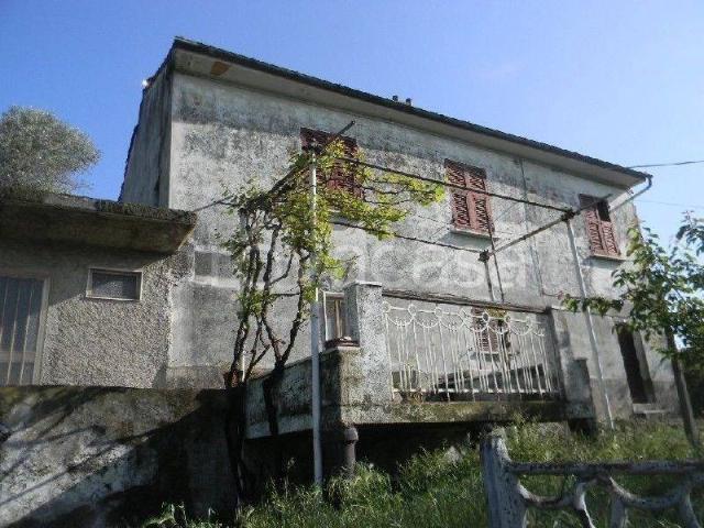 Casa indipendente in vendita a Vezzano Ligure SP
