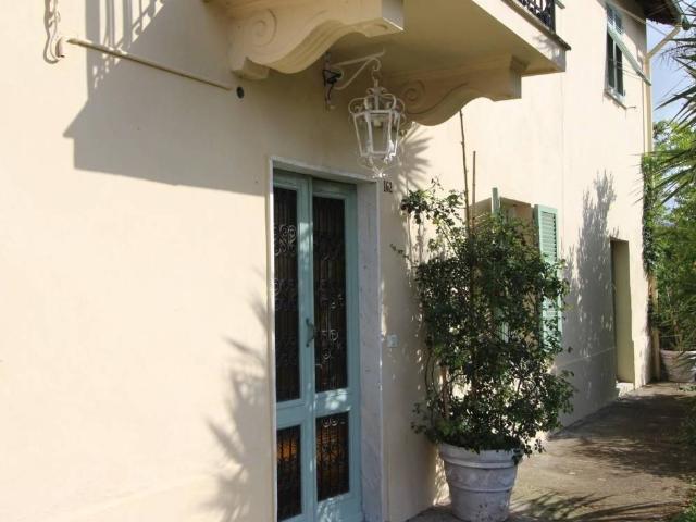 Casa indipendente in vendita a Vezzano Ligure SP