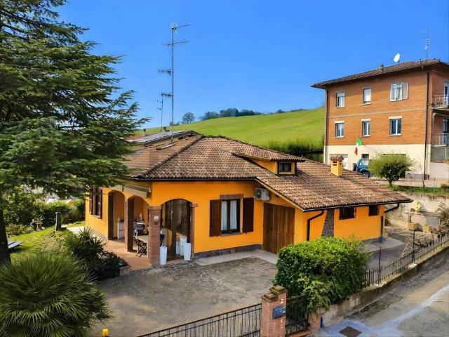 Casa indipendente in vendita a Vezzano sul Crostolo RE