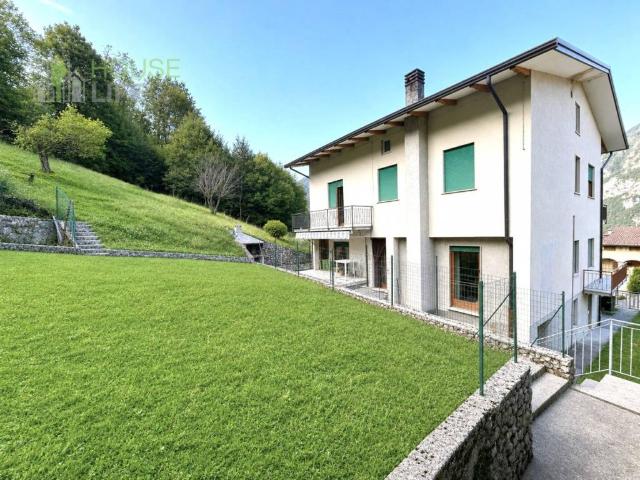 Casa indipendente in vendita a Velo via Antonio fogazzaro
