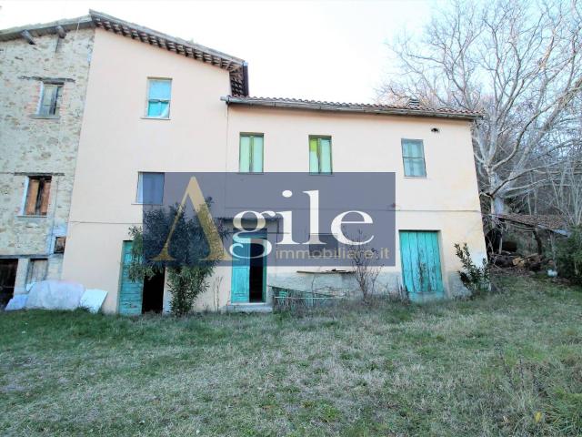 Casa indipendente in vendita a Venarotta, Vallorano
