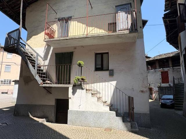 Casa indipendente in vendita a Venasca CN
