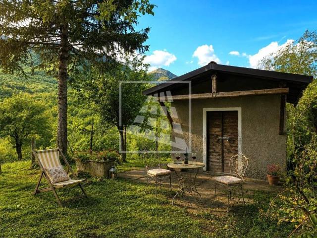 Casa indipendente in vendita a Ventasso RE