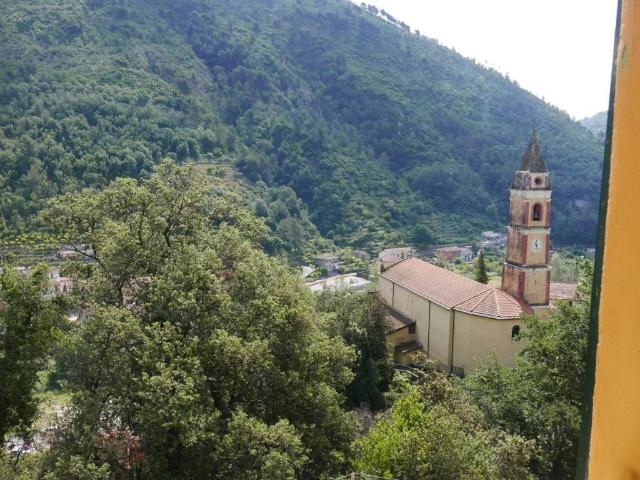 Casa indipendente in vendita a Ventimiglia IM