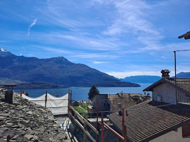 Casa indipendente in vendita a Vercana CO