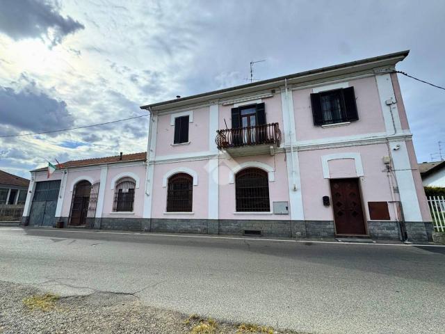 Casa indipendente in vendita a Vercelli