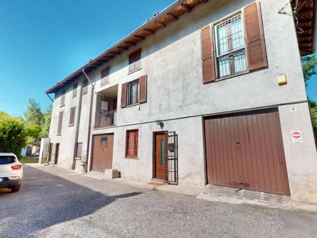 Casa indipendente in vendita a Verano Brianza via Molino Filo, 4