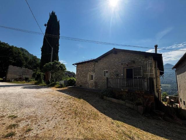 Casa indipendente in vendita a Vergato BO