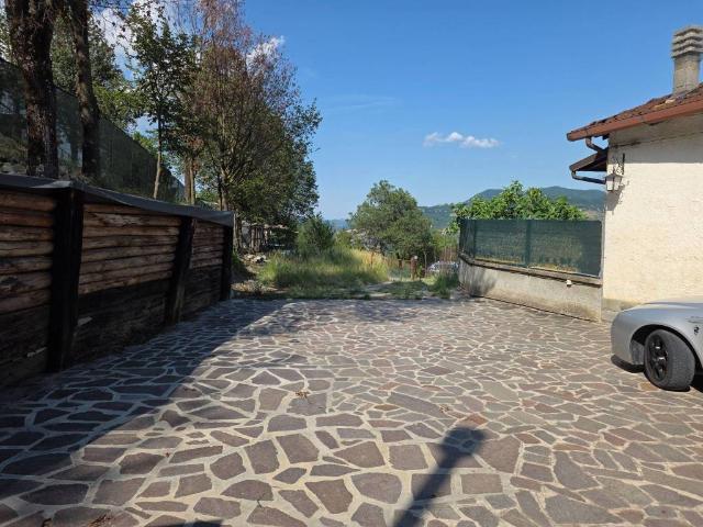 Casa indipendente in vendita a Vergato BO