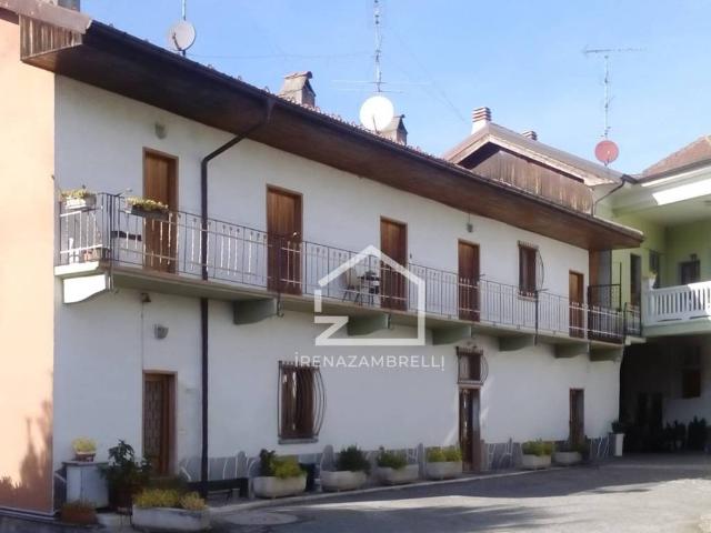 Casa indipendente in vendita a Vergiate VA