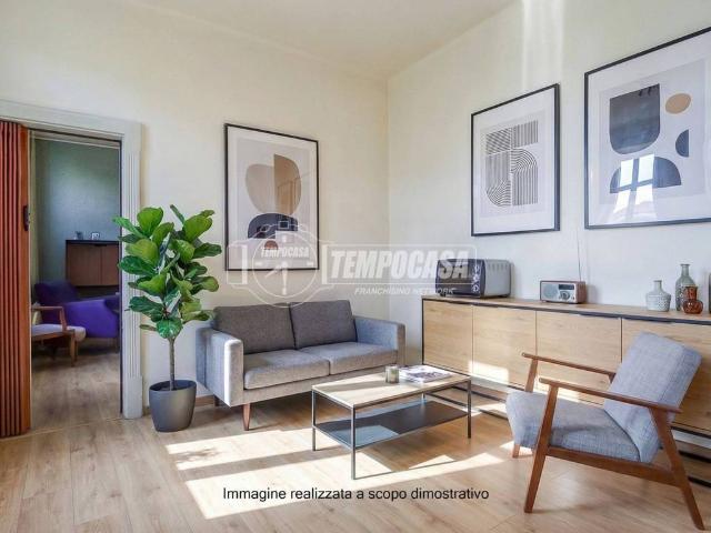 Casa indipendente in vendita a Vergiate VA
