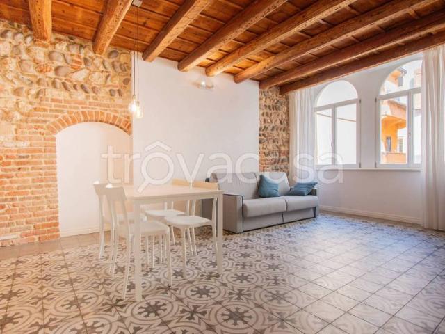 Casa indipendente in vendita a Verona, Centro Storico