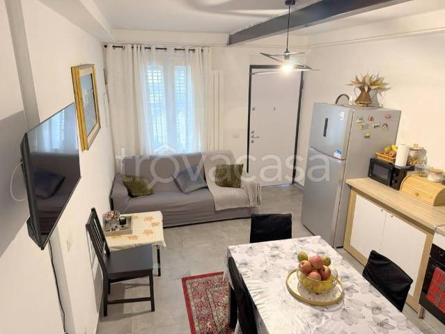 Casa indipendente in vendita a Verona via Medoro, 44, Borgo Roma