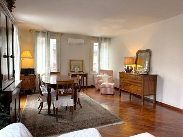 Casa indipendente in vendita a Verona VR