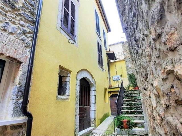 Casa indipendente in vendita a Veroli FR