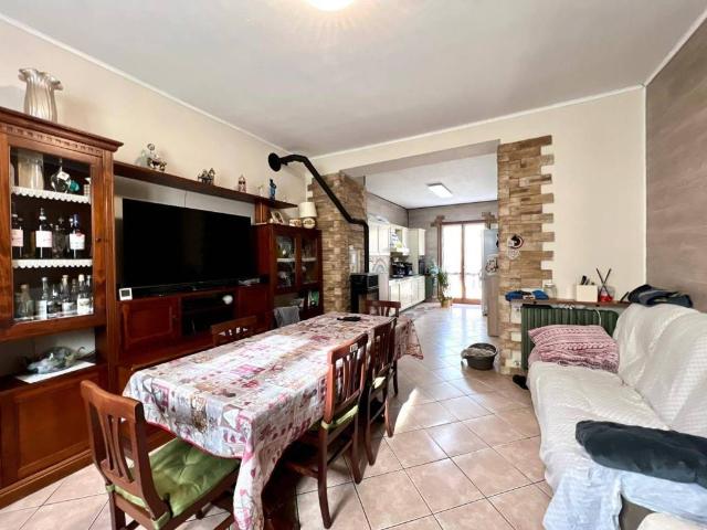 Casa indipendente in vendita a Vertova BG