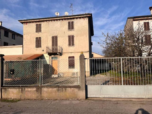 Casa indipendente in vendita a Vescovato CR