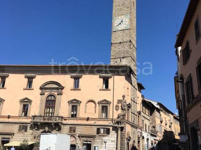 Casa indipendente in vendita a Viterbo via Roma, Sacrario Piazza della Rocca