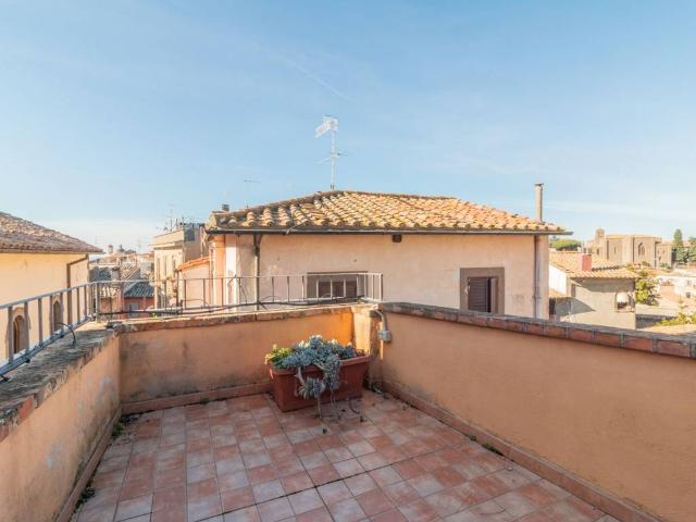 Casa indipendente in vendita a Viterbo VT