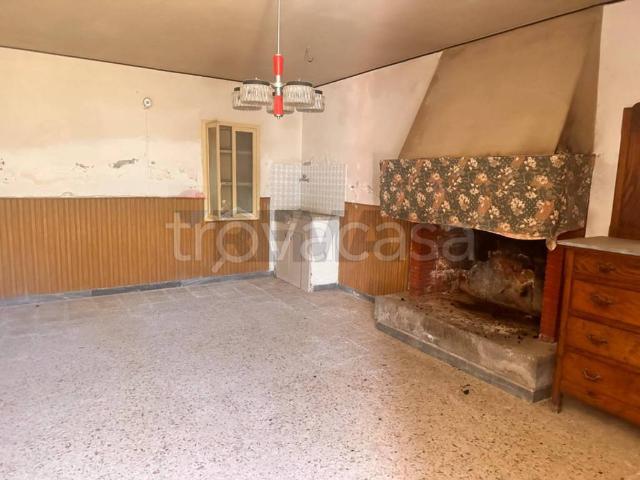 Casa indipendente in vendita a Viterbo strada chiesa nuova, 11, San Martino al Cimino Tobia