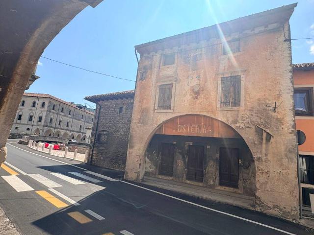 Casa indipendente in vendita a Vittorio Veneto TV