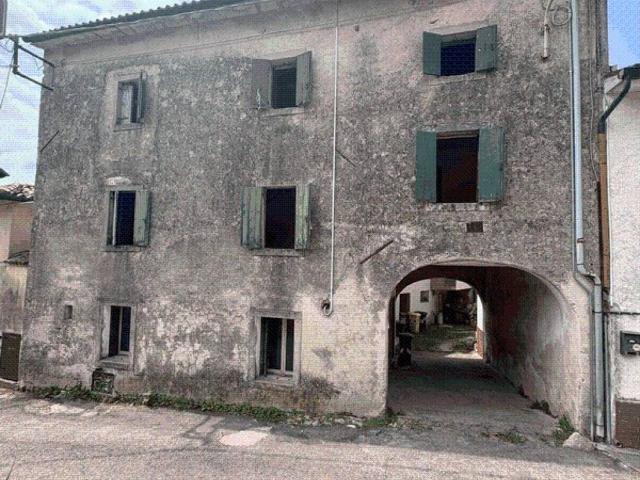 Casa indipendente in vendita a Vittorio Veneto TV