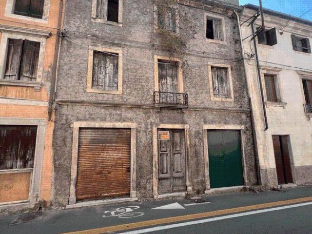 Casa indipendente in vendita a Vittorio Veneto TV