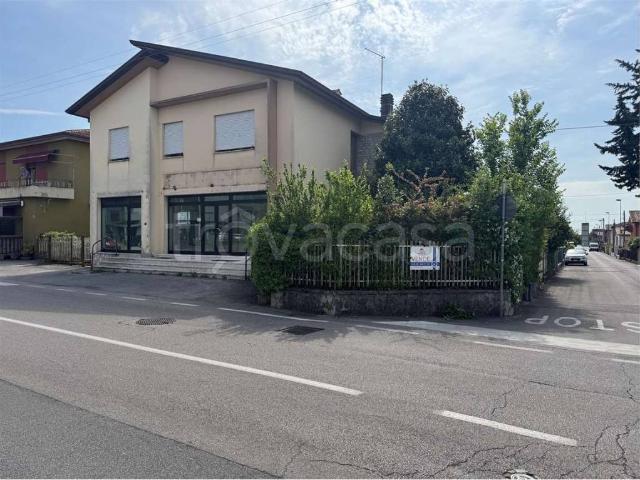 Casa indipendente in vendita a Vittorio Veneto