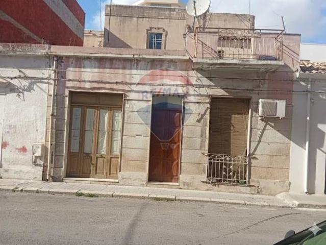 Casa Indipendente in vendita a Vittoria