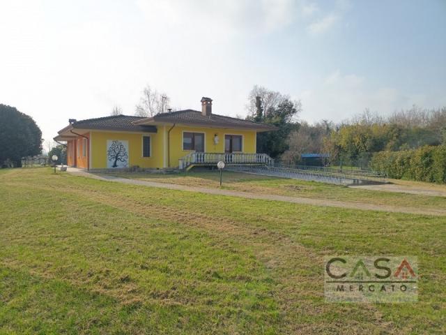 Casa indipendente in vendita a Vivaro via Macillis 18