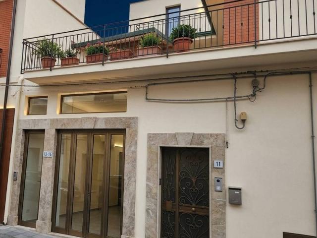 Casa indipendente in vendita a Viagrande CT