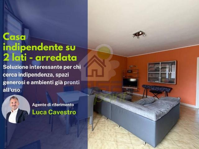Casa indipendente in vendita a Viadana via Fenilrosso