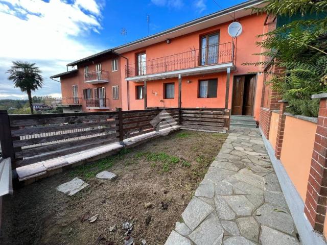 Casa indipendente in vendita a Viale AT