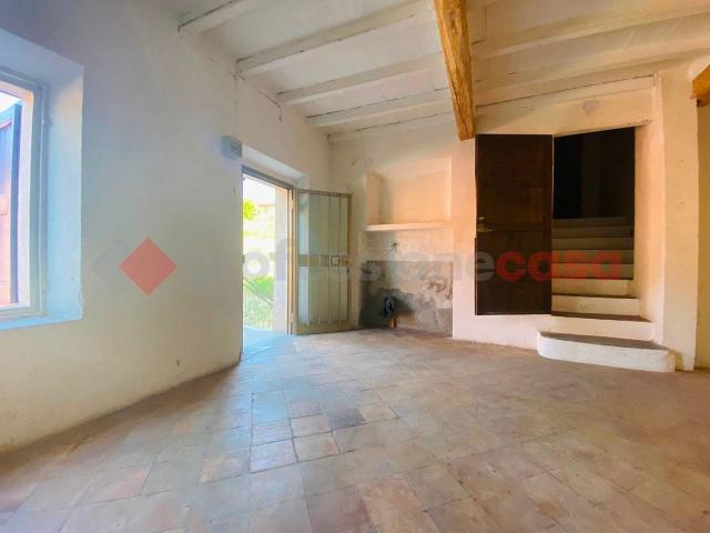 Casa indipendente in vendita a Viano