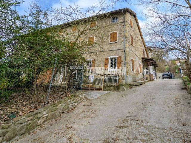 Casa indipendente in vendita a Viano RE